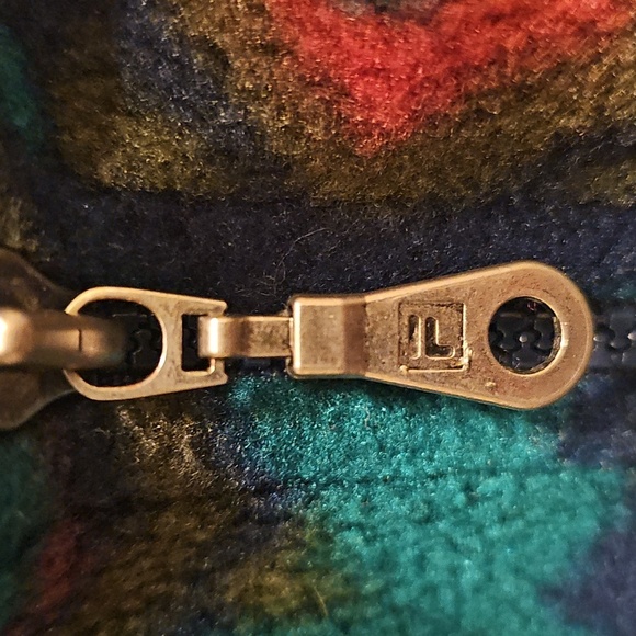 VINTAGE Fila Geometric Patterned Pullover - Picture 4 of 5